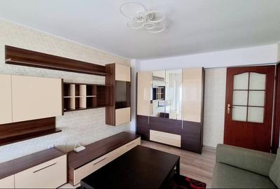 Apartament cu 2 camere decomandat în Crâng