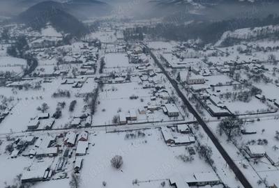 Teren de 3036 mp, în Petriș - 19