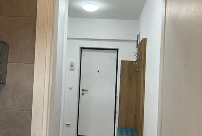 Garsonieră decomandată în Calea București