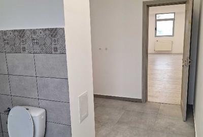 Apartament cu 3 camere decomandat în Centrul Civic - 9