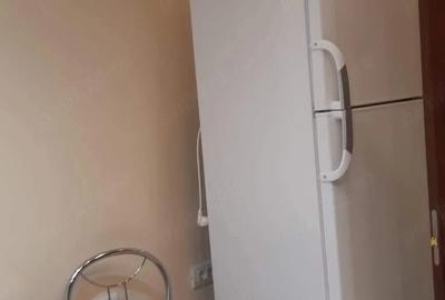 Apartament cu 3 camere semidecomandat în Circumvalațiunii