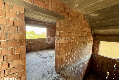 Casă cu 6 camere cu Teren 1900 Mp în Sud - 6