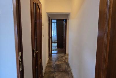 Apartament cu 3 camere decomandat în Drumul Sării - 15