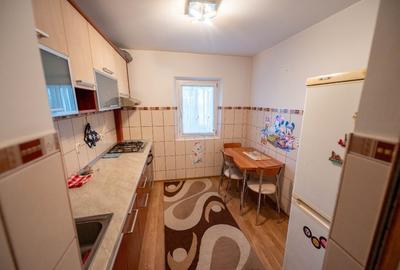 Apartament cu 3 camere decomandat, mobilat în Păcurari