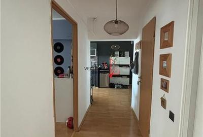 Apartament cu 3 camere semidecomandat, mobilat în Titan - 5