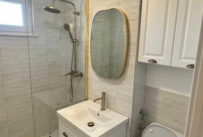 Apartament cu 3 camere decomandat în Central - 1