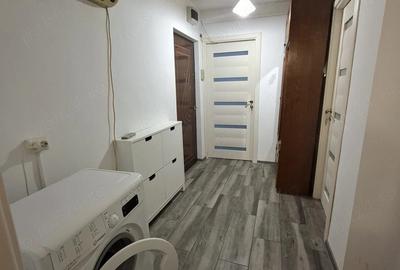 Apartament cu 2 camere decomandat în Dâmbovița