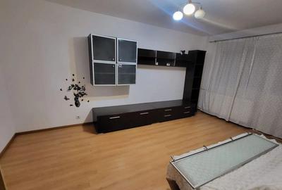 Apartament cu 3 camere decomandat, mobilat în Gorjului
