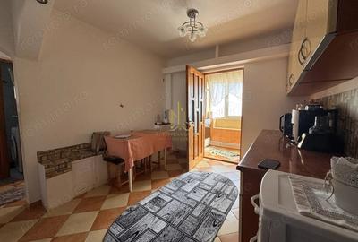 Apartament cu 2 camere decomandat în Burdujeni
