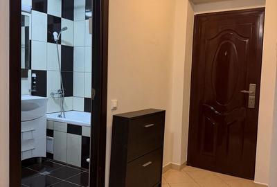 Apartament cu 2 camere decomandat în Florești