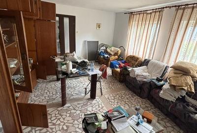 Casă cu 4 camere în Ultracentral