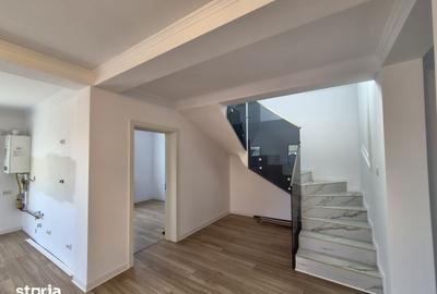 Casă cu 4 camere cu Teren 329 Mp în Cârcea