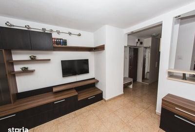 Apartament cu 3 camere decomandat în Gara de Nord