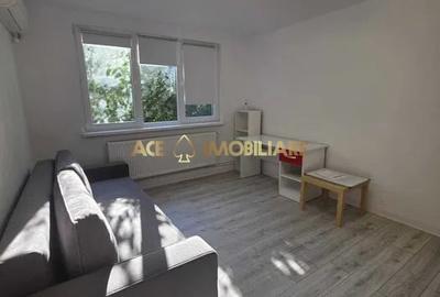 Apartament cu 3 camere decomandat, mobilat în Titan