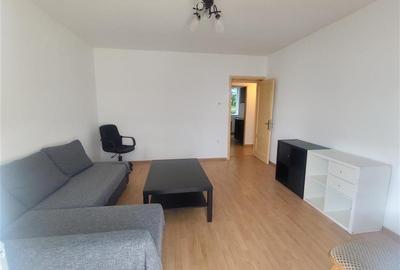 Apartament cu 2 camere decomandat în Sud