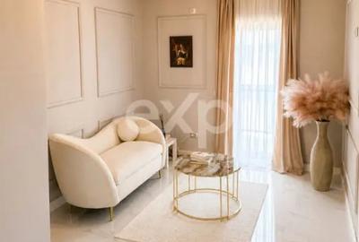 Casă cu 7 camere cu Teren 800 Mp în Valea Mare - 2