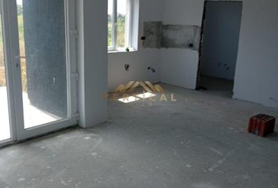 Casă cu 3 camere cu Teren 383 Mp în Vidra - 2