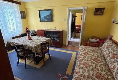 Apartament cu 3 camere semidecomandat în Central - 4