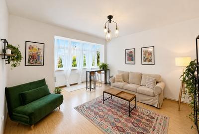 Apartament cu 2 camere decomandat, mobilat în Central