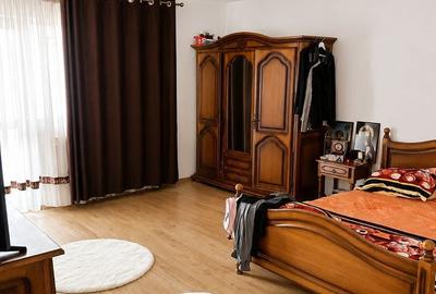 Casă cu 7 camere cu Teren 270 Mp în Dămăroaia - 14