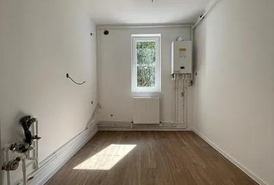 Apartament cu 2 camere semidecomandat în Tomis II - 4