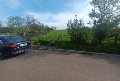 Teren de 1200 mp, în Central
