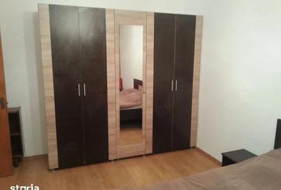 Garsonieră decomandată în Gorjului