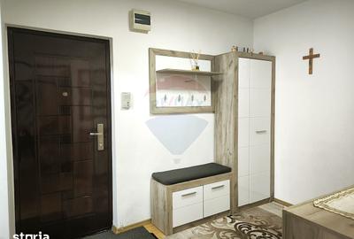 Apartament cu 3 camere decomandat în Vitrometan - 1
