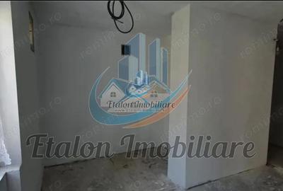 Apartament cu 3 camere decomandat în Calea Romanului