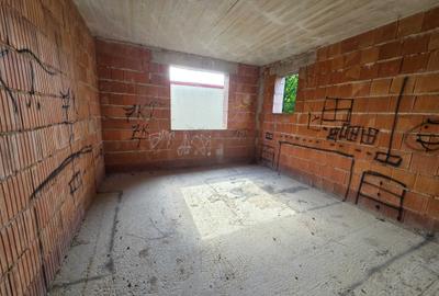 Casă cu 4 camere în Sânmartin - 7