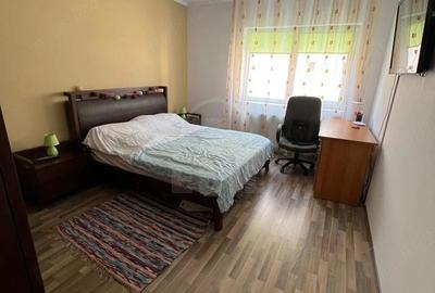 Apartament cu 2 camere semidecomandat în Florești