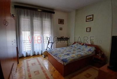 Apartament cu 3 camere circular în Universitate - 14