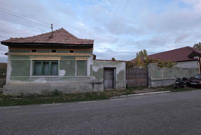 Casă cu 4 camere în Sereca
