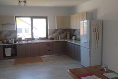 Casă cu 4 camere cu Teren 500 Mp în Baciu