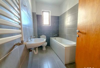 Apartament cu 3 camere decomandat în Găvana