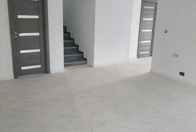 Casă cu Teren 1000 Mp în Mănăstirea Cașin - 8