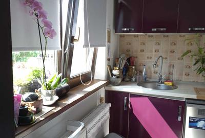 Casă cu 3 camere în Valea Adâncă
