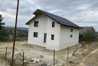 Casă cu 4 camere în Vlădiceni - 1