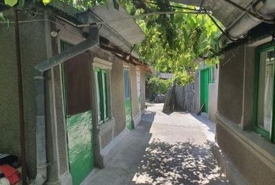 Casă cu 4 camere în Central - 2