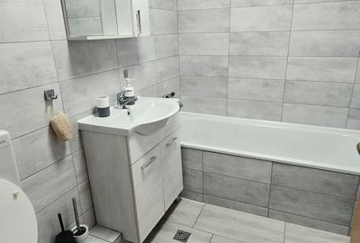 Apartament cu 2 camere decomandat în Aradului