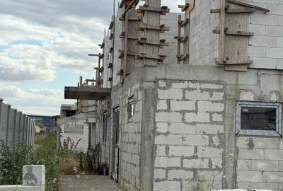 Casă cu 4 camere în Central