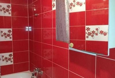 Apartament cu 3 camere decomandat în Rahova - 3