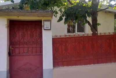 Casă cu Teren 300 Mp în Sititelec