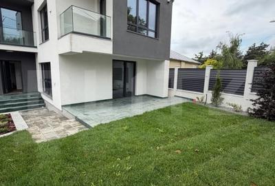 Casă individuală cu 4 camere cu Canalizare în Siloz