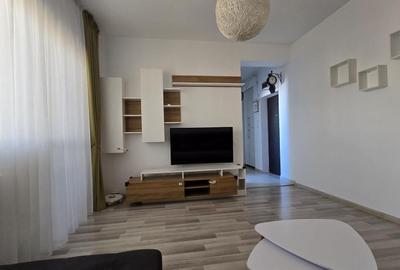 Apartament cu 2 camere decomandat, mobilat în Central