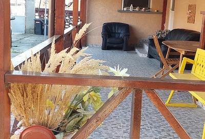Casă cu 4 camere cu Teren 1800 Mp în Bethausen - 2