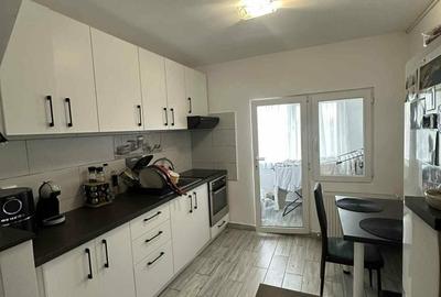 Apartament cu 2 camere decomandat în Exterior Vest