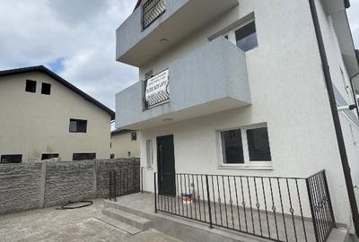 Duplex cu 5 camere cu Canalizare în Haliu