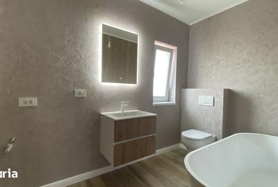 Casă cu 4 camere cu Teren 225 Mp în Bucium