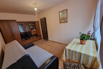 Apartament cu 2 camere semidecomandat în Nădrag